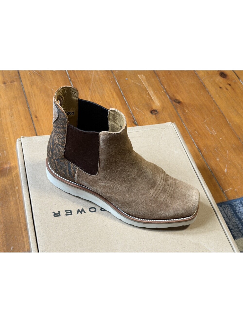 Horse Power® (Men's 10 D) Suede Chelsea Boots in Tan New in Box - $180 Retail